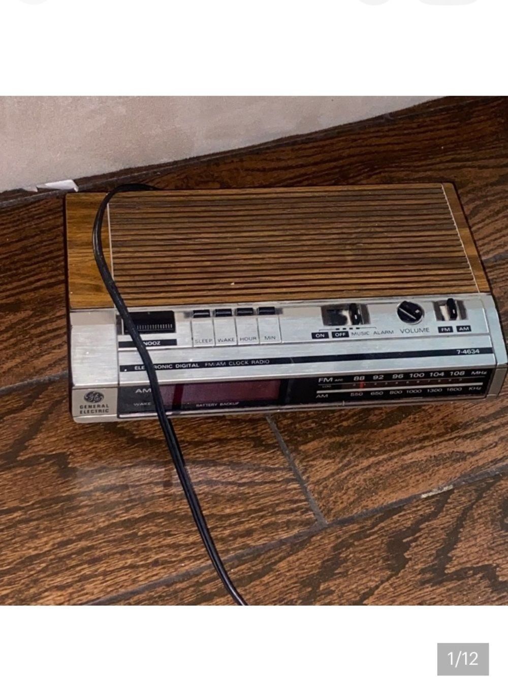 Classic Woodgrain AM/FM Radio with Silver Accents